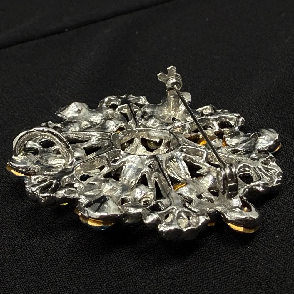 N/A intricate floral